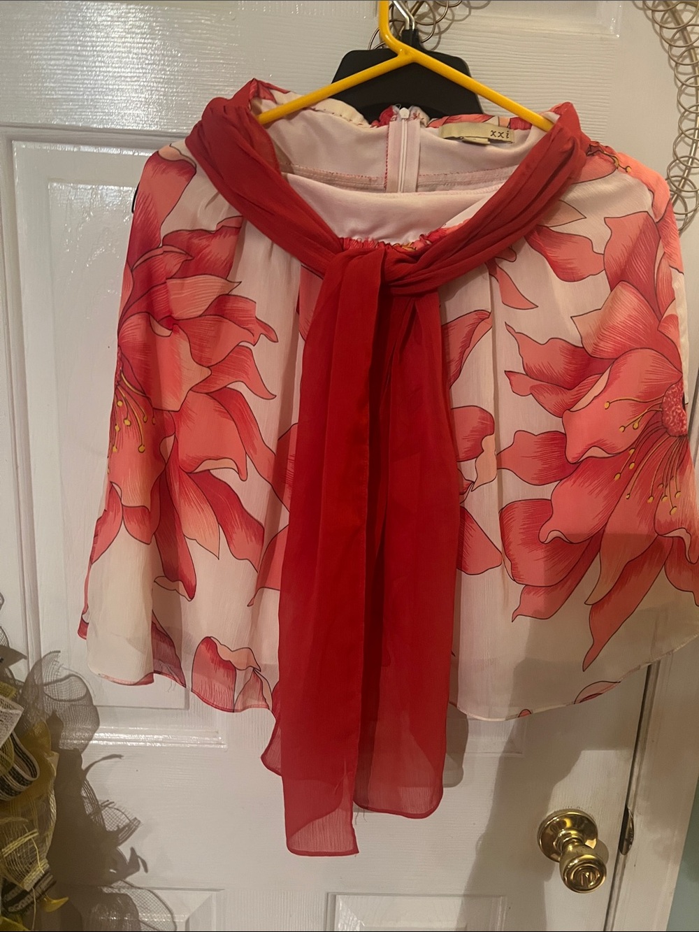 XXI small chiffon skirt in a vibrant pink/orange.